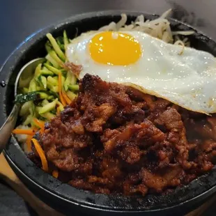 Dol sot bibibimbap