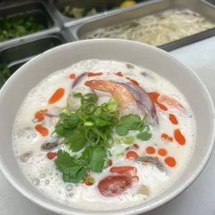 Tom Kha