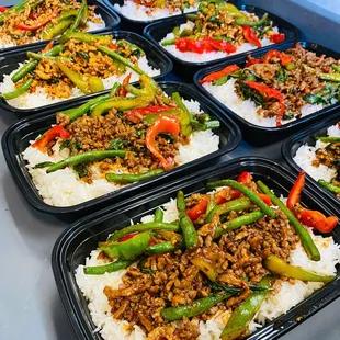 Gra Pow (chicken, or beef)