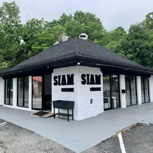 Front of the restaurant