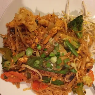 Vegetable pad Thai. So good!