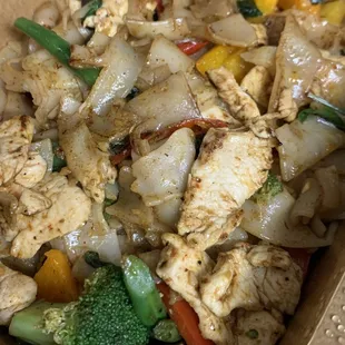 Medium spice Drunken Noodles with chicken