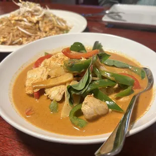 Red curry with chicken