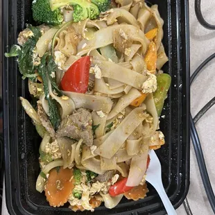 Spicy noodle with beef