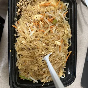 Chicken pad Thai