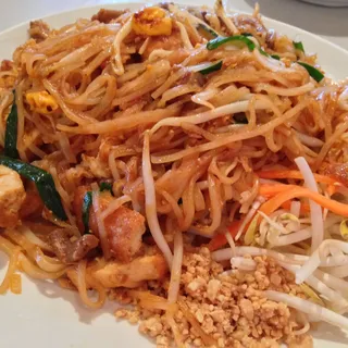Thai Fried Noodles (Pad Thai)
