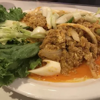 Curry Crab Meat Stir-fry (Puu Pad Karee)