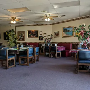 A Very Relaxing Environment with a Pleasant temperature - Not Freezing Cold .