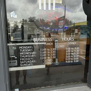 Bussiness hours