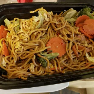 N7 - Chow Mein