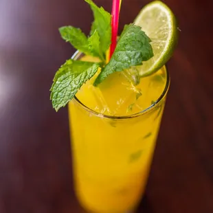 Mango Mojito cocktail