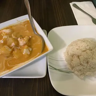 Pineapple shrimp curry