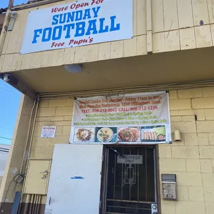 This is the kitchen door but as you go Ewa bound on Dillingham Blvd, you will see this sign. Always wanted to try but they were closed.