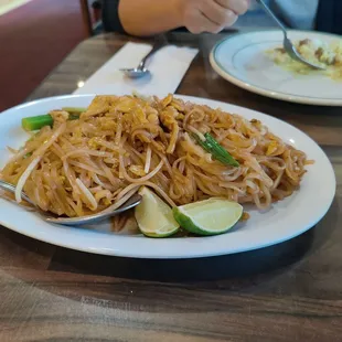Pad thai