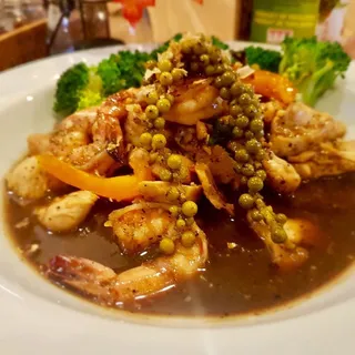 Siamese Black Pepper