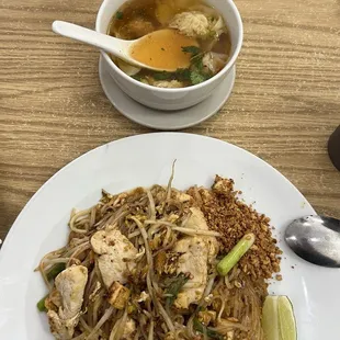 46. Pad Thai 27. Won Ton Soup