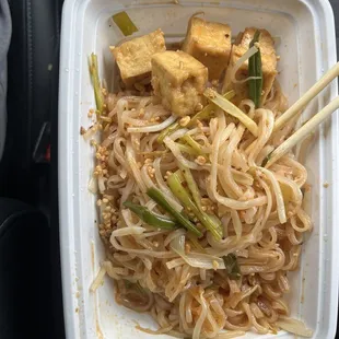 N1. Pad Thai