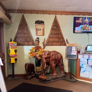 (Inside) waiting area