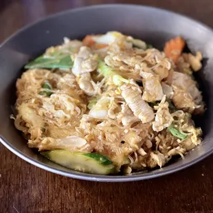 Chicken Pad Woon Sen Noodle Lunch