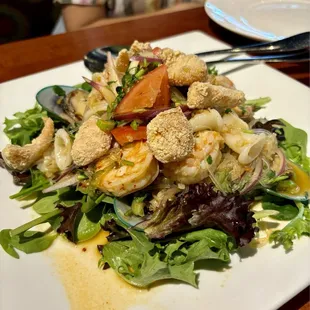 Spicy Glass Noodles Salad with Seafood (YUM-WOON-SEN-TA-LAY)