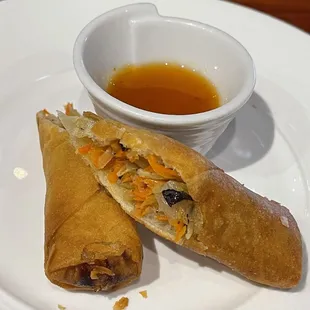 Spring roll with delicious dip