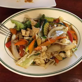 Veggie Delight, ordered with no rice so extra veggies. Great healthy lunch option!