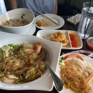 Pop-Goong Ob Woonsen, Tom Yum and wonton soup, and  Golden Ring