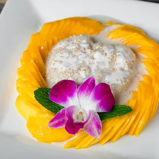 Mango With Sweet Sticky Rice