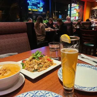 musaman curry, drunken noodle