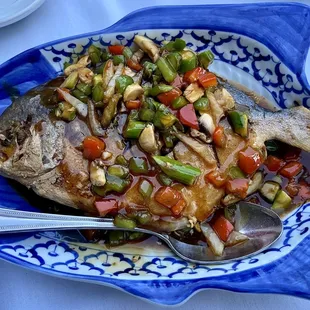 Pla Laad Prig (Crispy Pampano)