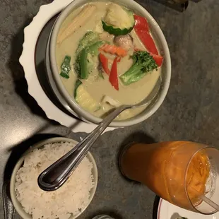 Mixed Vegetable Green Curry. Thai Tea.