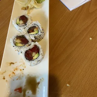 38. Spicy Tuna Roll