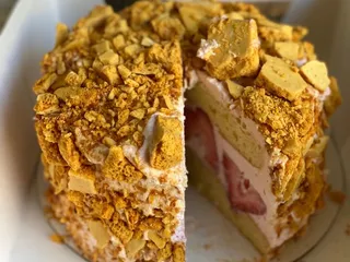 Claire's Crunch Cake