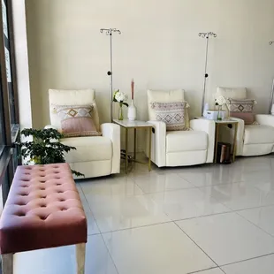 IV Therapy - Delivers nutrients directly into the veins of the body allowing your body to absorb all the vitamins and nutrients it needs.