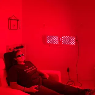 Vibroacoustic Infrared Therapy - Is a non-invasive approach to reducing pain and anxiety by using vibrations produced by low frequency sound