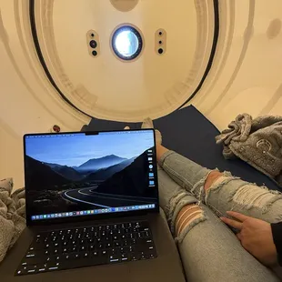 Hyperbaric chamber