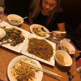 8 Piece Spicy Wontons
