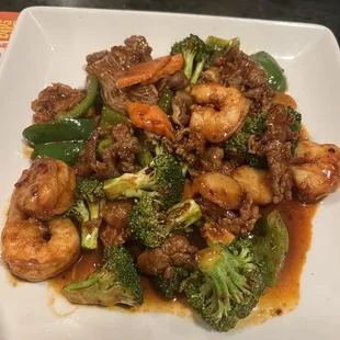 Sichuan Beef And Shrimp