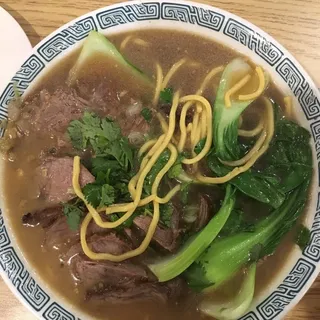 ND8. Beef Stew Noodle Soup