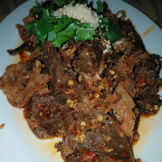 AP12. Beef & trip medly