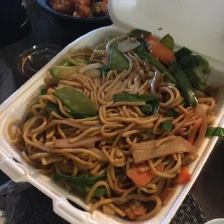 ND1. Vegetable Lo Mein
