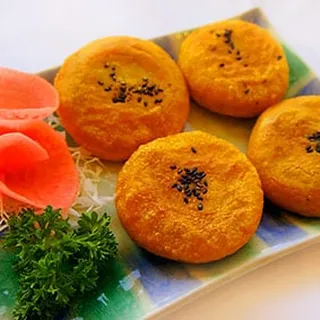 111. Pumpkin Sesame Rice Cake4 Pieces