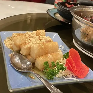 126. Chicken Chow Fun w/ Gravy