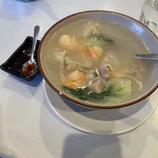 19. Combo Wonton Soup