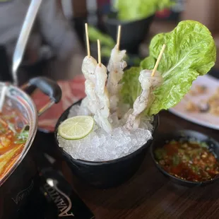 ramen and noodles, food