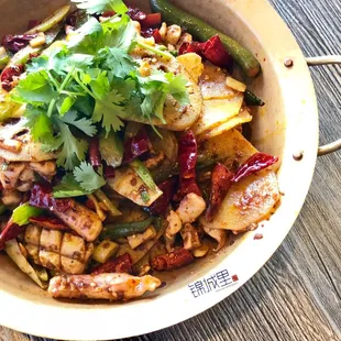 Spicy fried squid dry pot 鲜锅鱿鱼