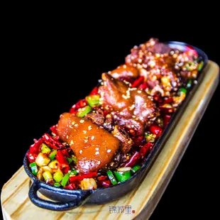 #Stri Fried Pork Trotters 香辣前蹄