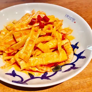 Tender Bamboo shoots in Chili Sauce