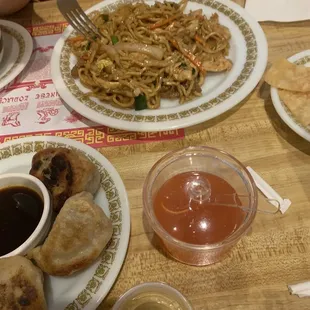 Combination Lo Mein Lunch