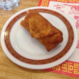 Giant egg roll. Was very tasty.